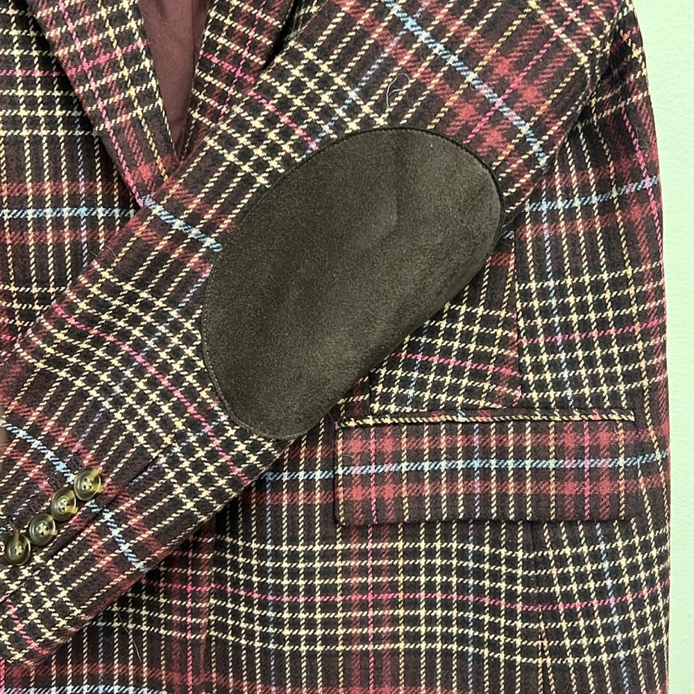 Ann Taylor burgundy plaid three piece suit. Jacket pants and wrap. - Picture 4 of 13